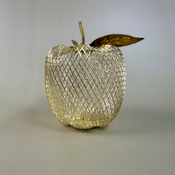 Vintage Gold Mesh Apple Figurine | Brass Look | 3.5" Decorative Accent - Picture 6 of 10